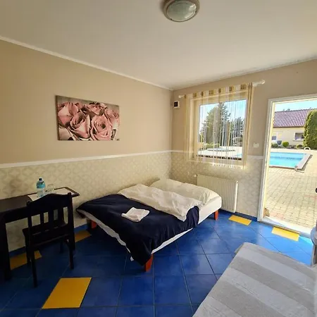 Dworek Jonatan Guest house 3*
